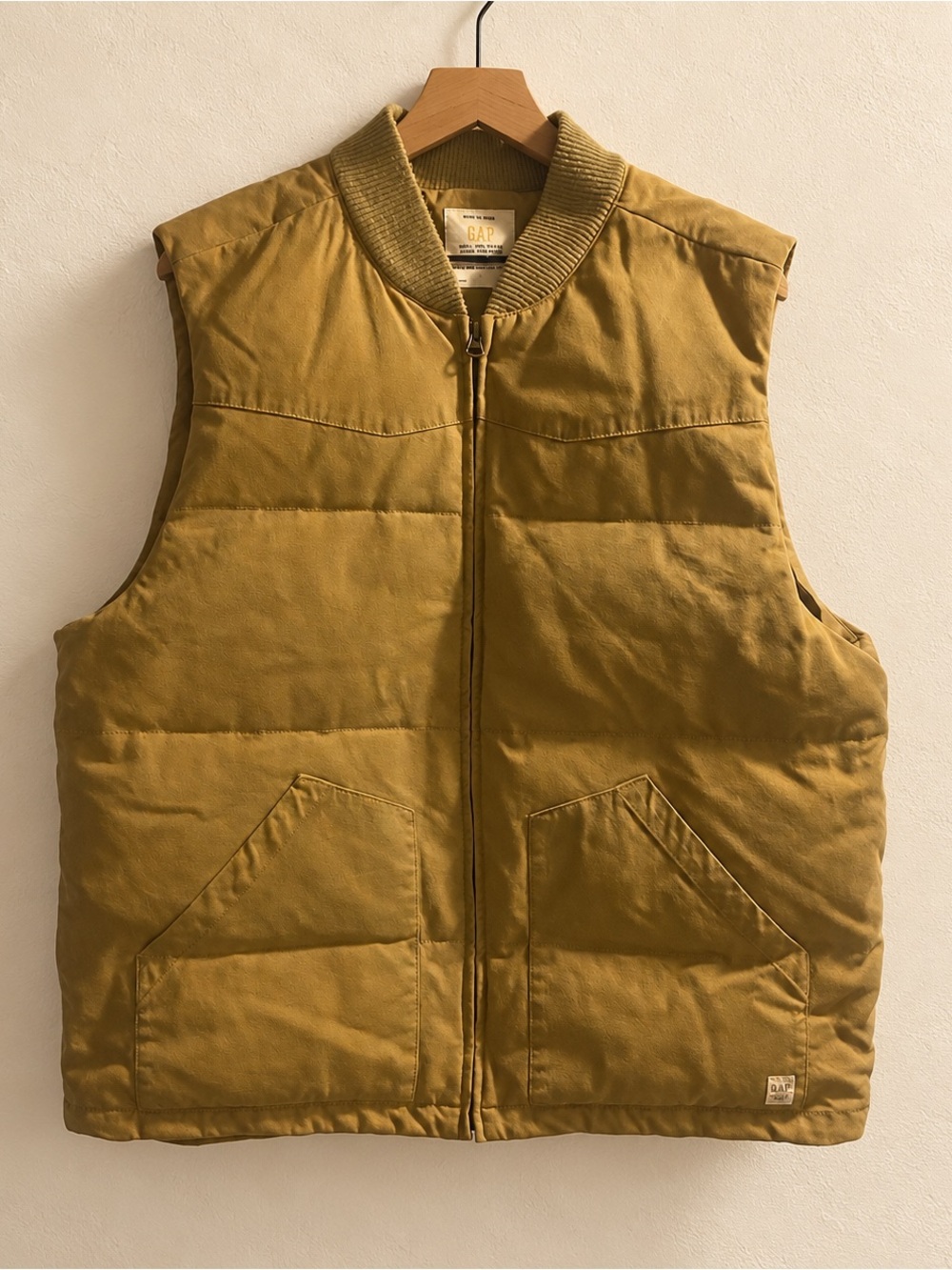 Vintage 2002 GAP Men's Quilted Sleeveless Vest - Mustard Yellow